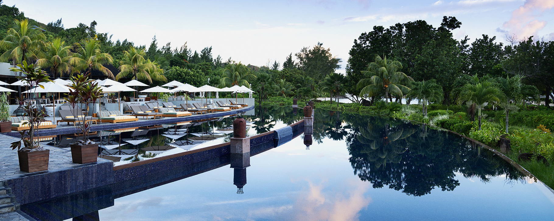 Pool - Raffles Seychelles