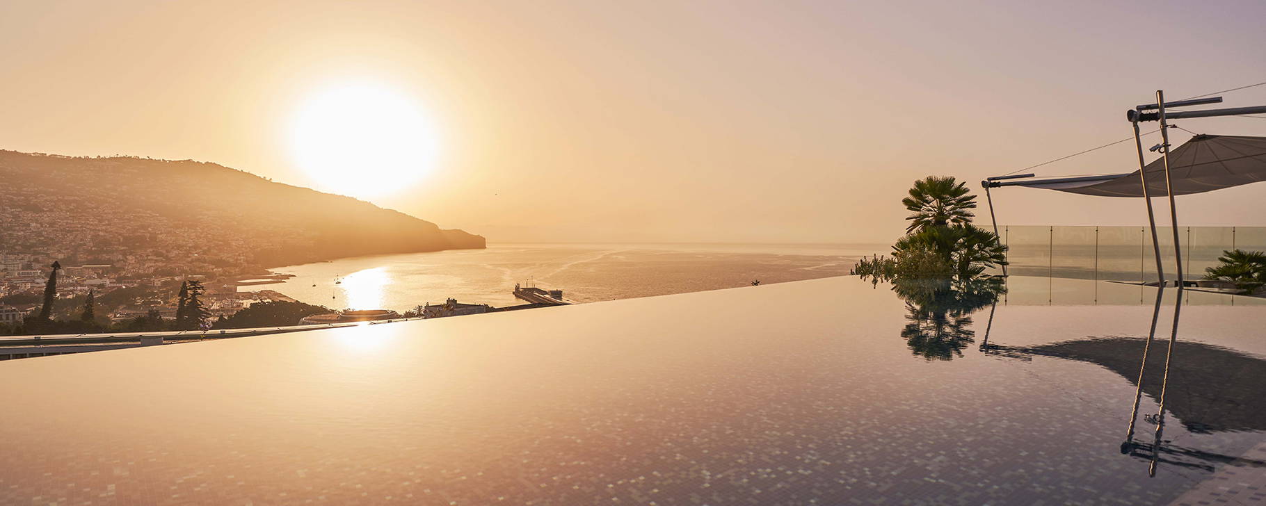 Infinitypool - Savoy Palace