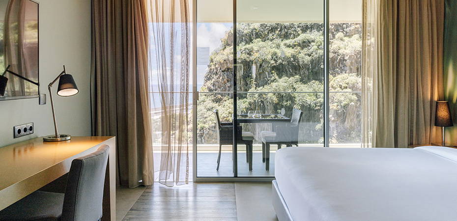 Side Ocean Suite - Saccharum