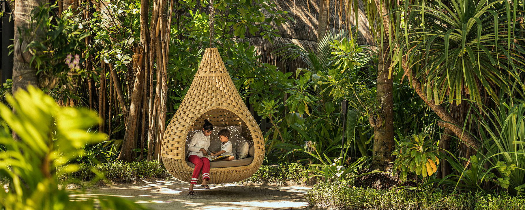 Babysitting - Anantara Kihavah Maldives Villas