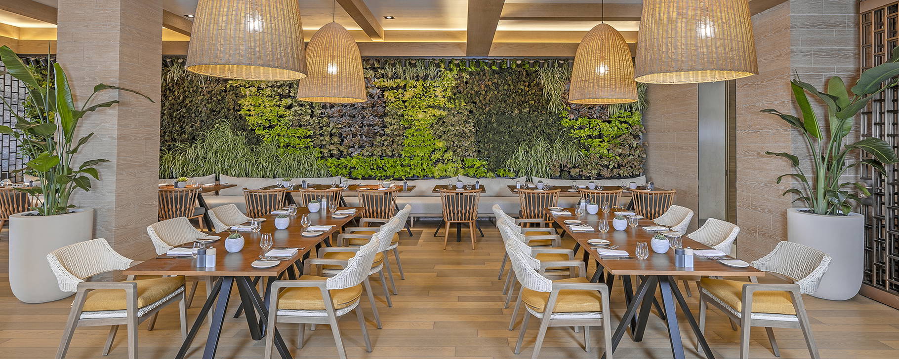 Seabreeze Restaurant - Anantara Mina Ras Al Khaimah Resort