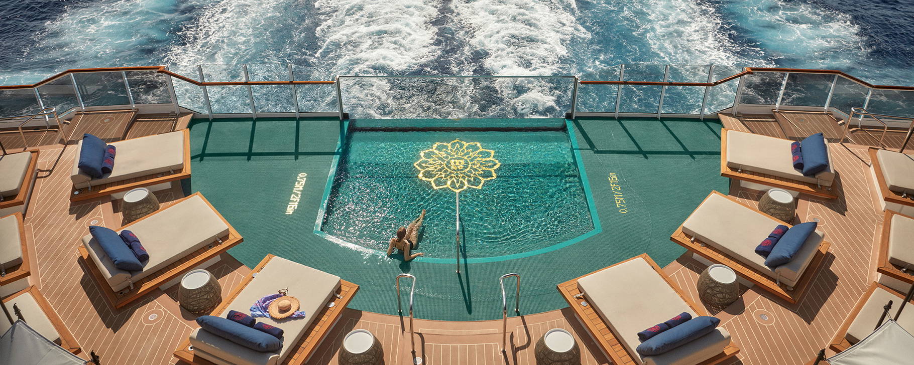 Astern Pool - EXPLORA II