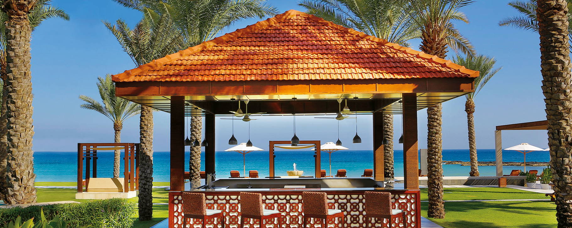BLU Pool & Garden Bar - Al Bustan Palace, a Ritz-Carlton Hotel