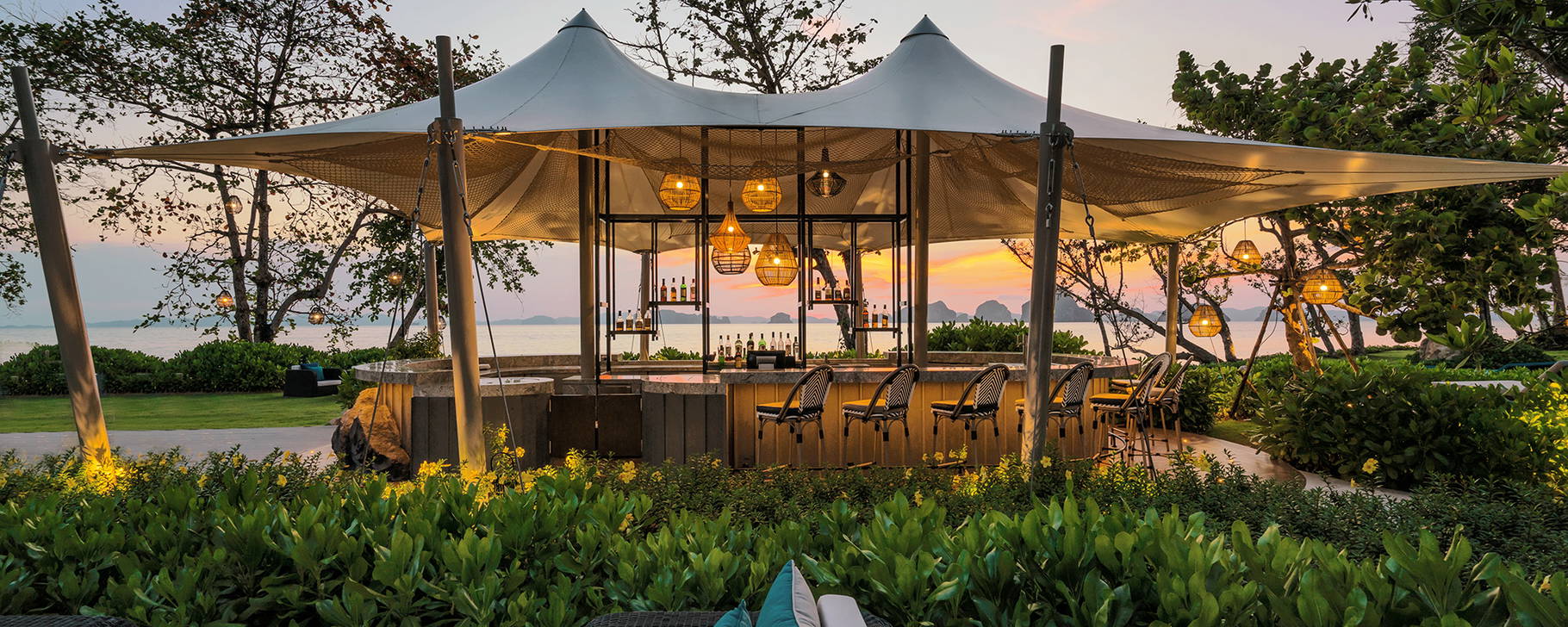 Kredkaew Bar - Banyan Tree Krabi