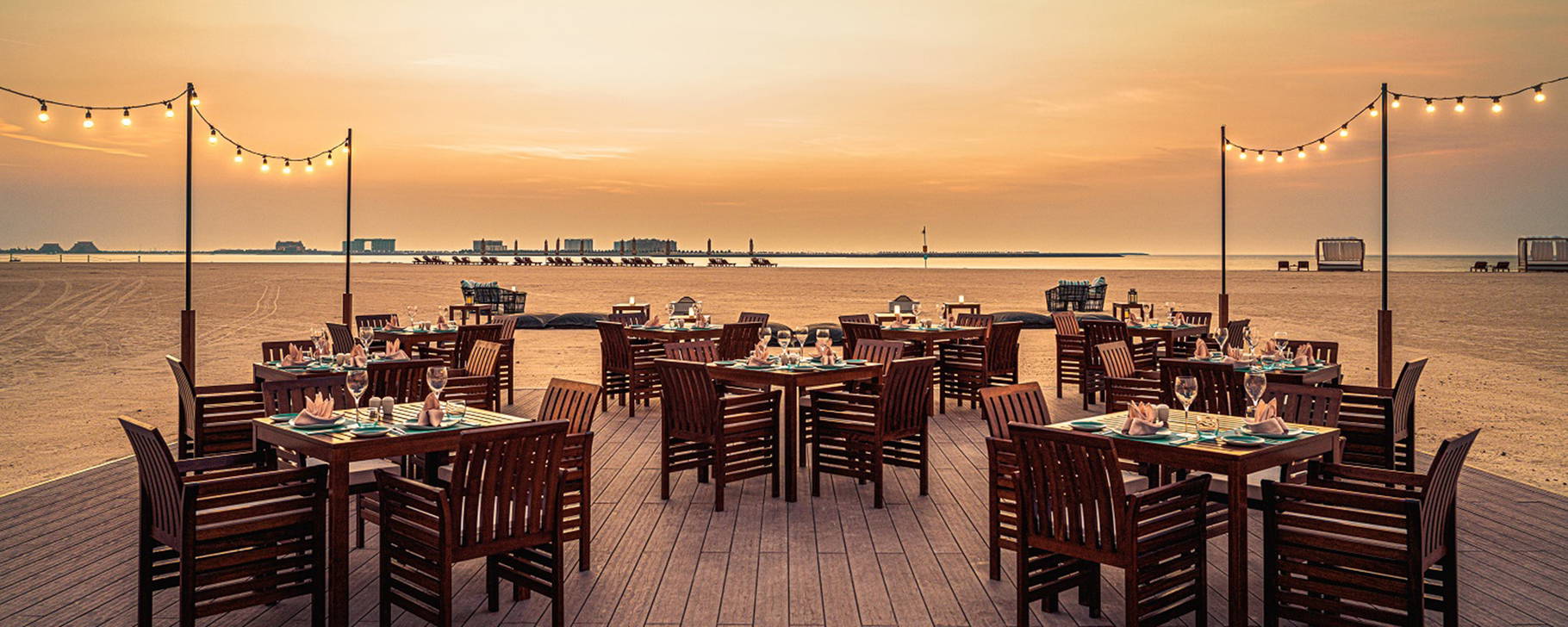 Beachdeck - The Ritz-Carlton Ras Al Khaimah, Al Hamra Beach