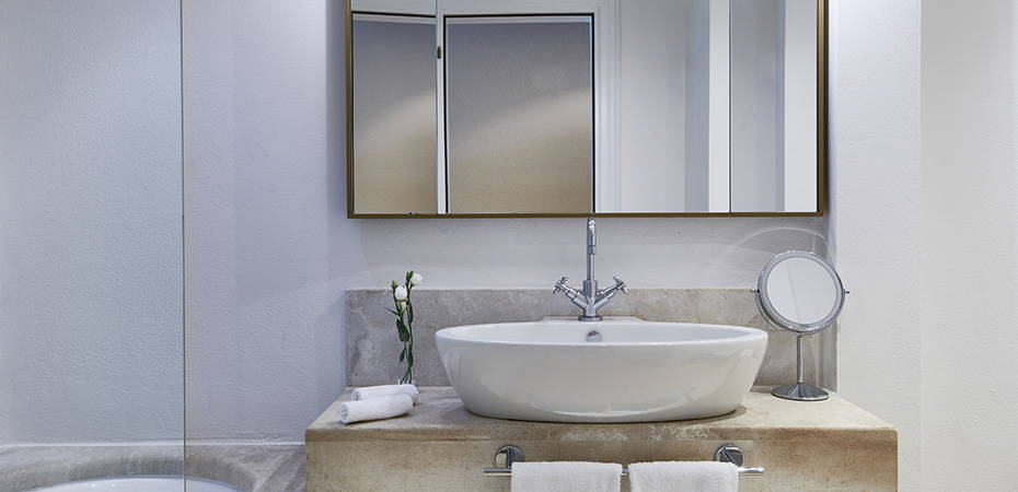 King Grand Deluxe Room with Sea View - Conrad Chia Laguna Sardinia