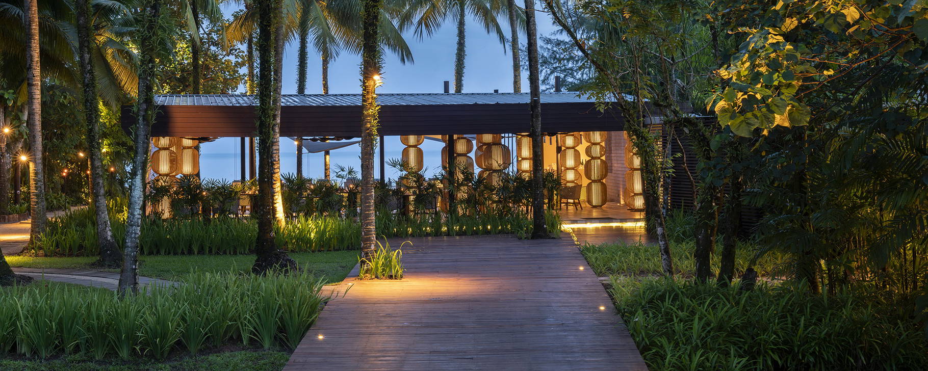 The Edge Restaurant - The Sarojin