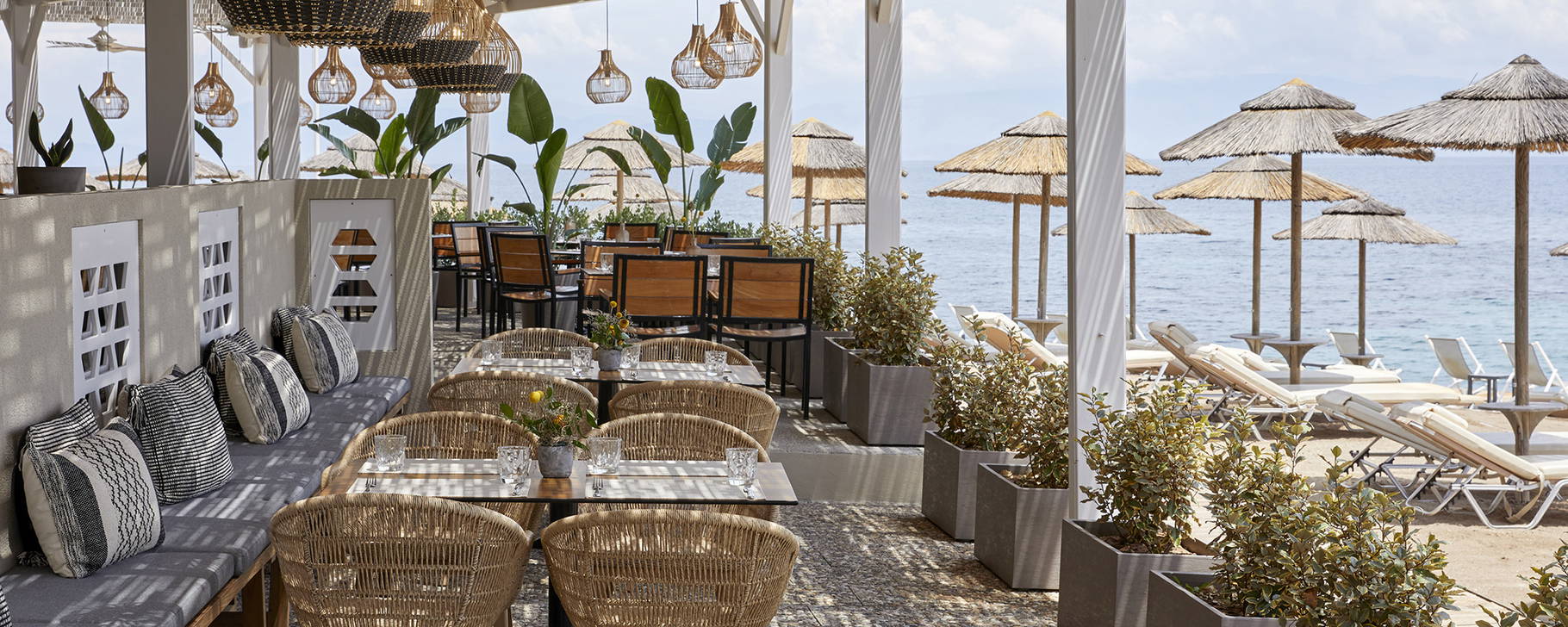 Deck Bar & Grill - Beach Restaurant - MarBella, Mar-Bella Collection
