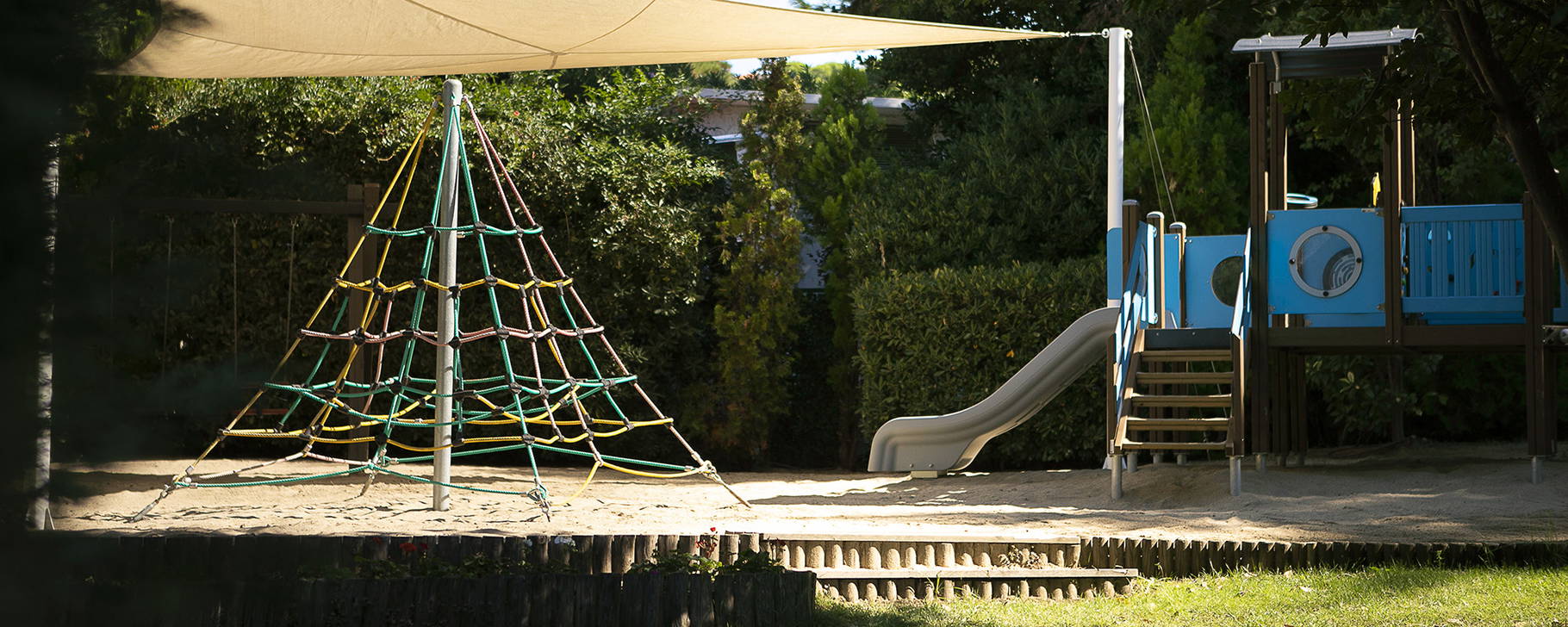 Kinderspielplatz - Eagles Palace