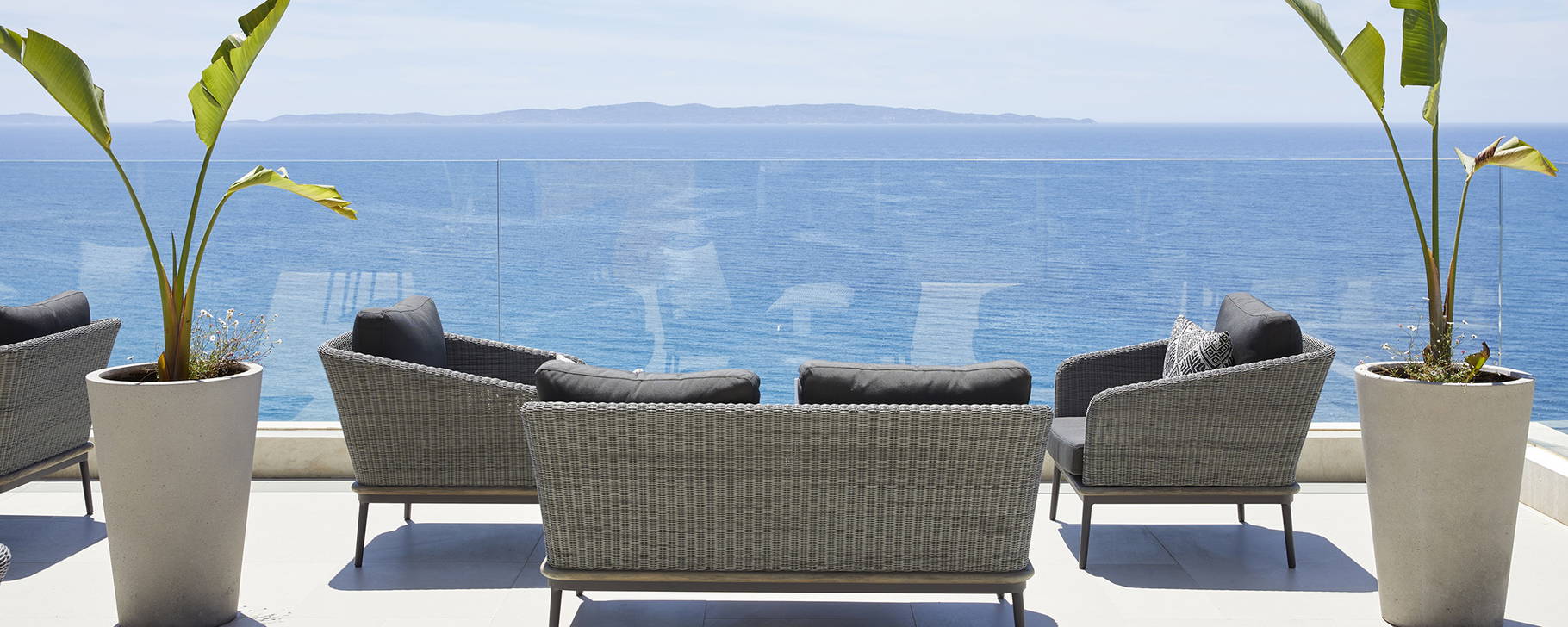 Ruby Bar - Elix, Mar-Bella Collection