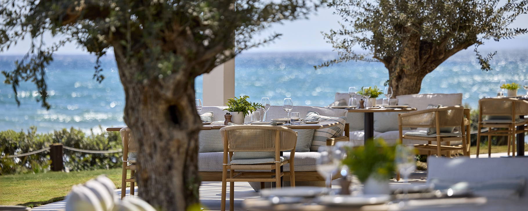 Seasons Restaurant - Ikos Andalusia