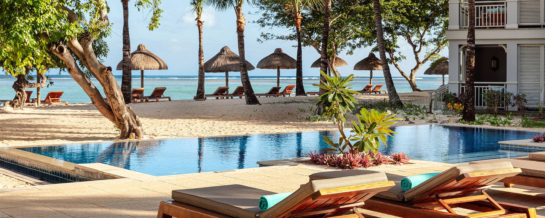 Garten-Pool - The St. Regis Le Morne Resort, Mauritius