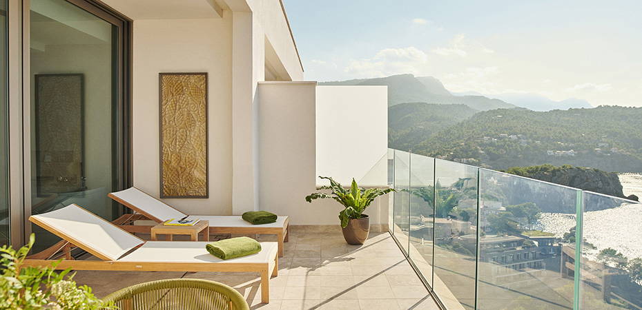 Junior Suite Mediterranean Sea View with Grand Terrace - Jumeirah Mallorca