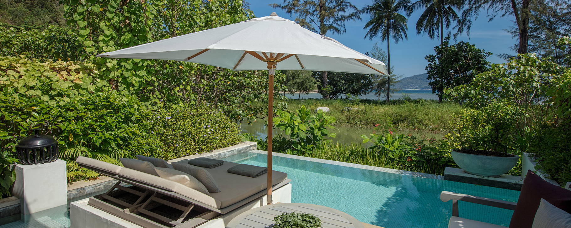 Lagoon Pool Pavilion - Rosewood Phuket