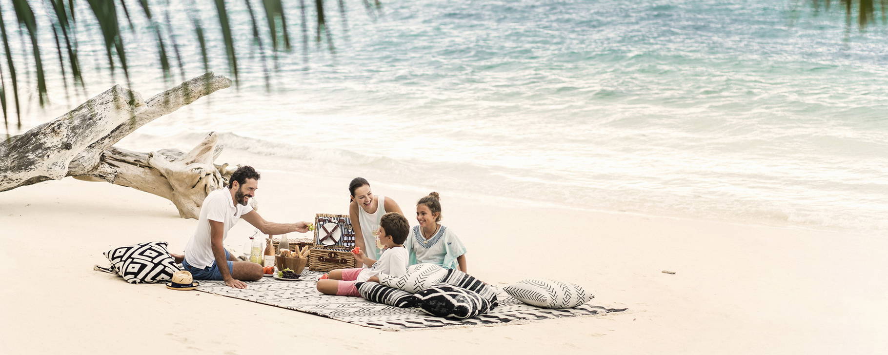 Strandanlage - Four Seasons Resort Seychelles at Desroches Island