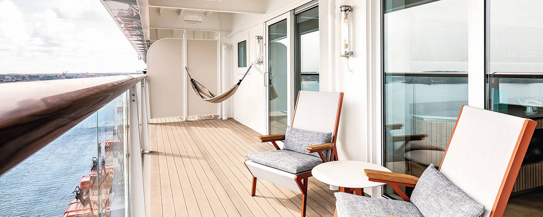 Panorama Suite - Mein Schiff 2