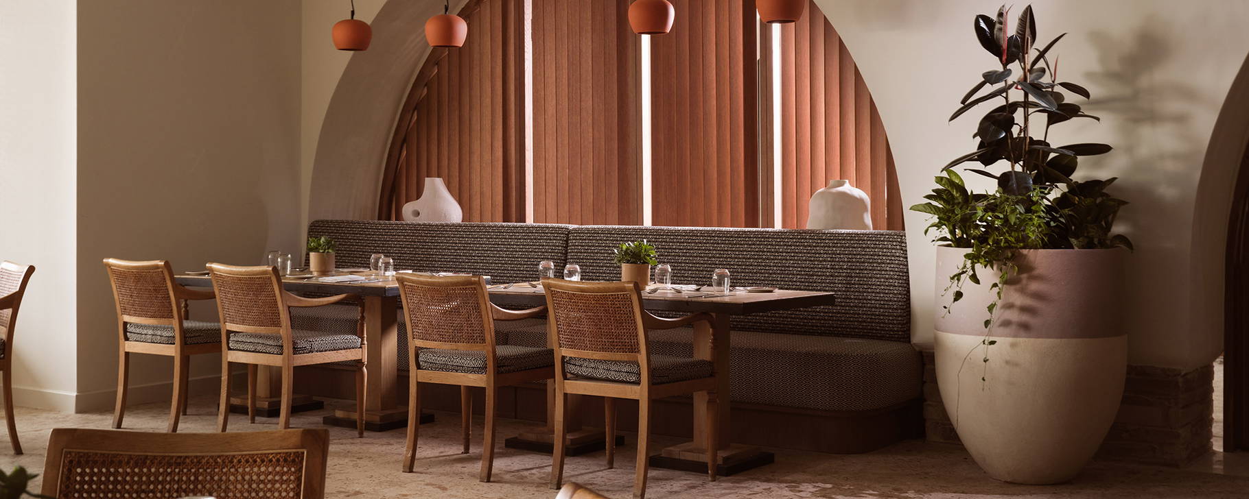 Melathron Restaurant - Eagles Palace