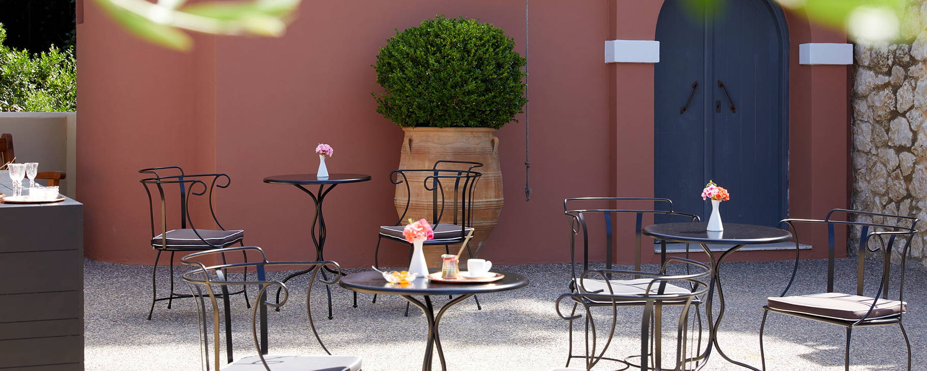 Kafeneio Restaurant - Nido, Mar-Bella Collection