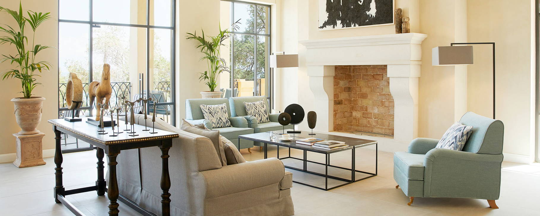 Lobby - Nido, Mar-Bella Collection