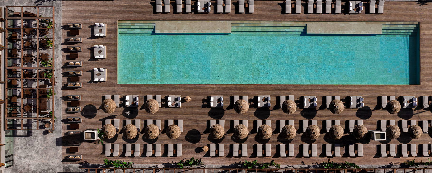 Hauptpool - OKU Ibiza