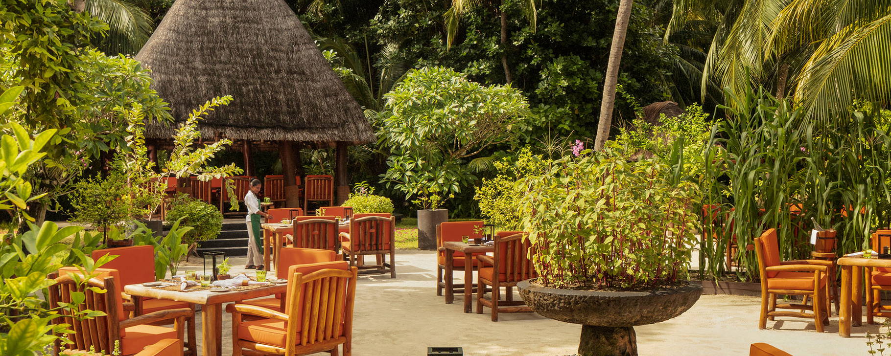 Botanica Restaurant - One&Only Reethi Rah