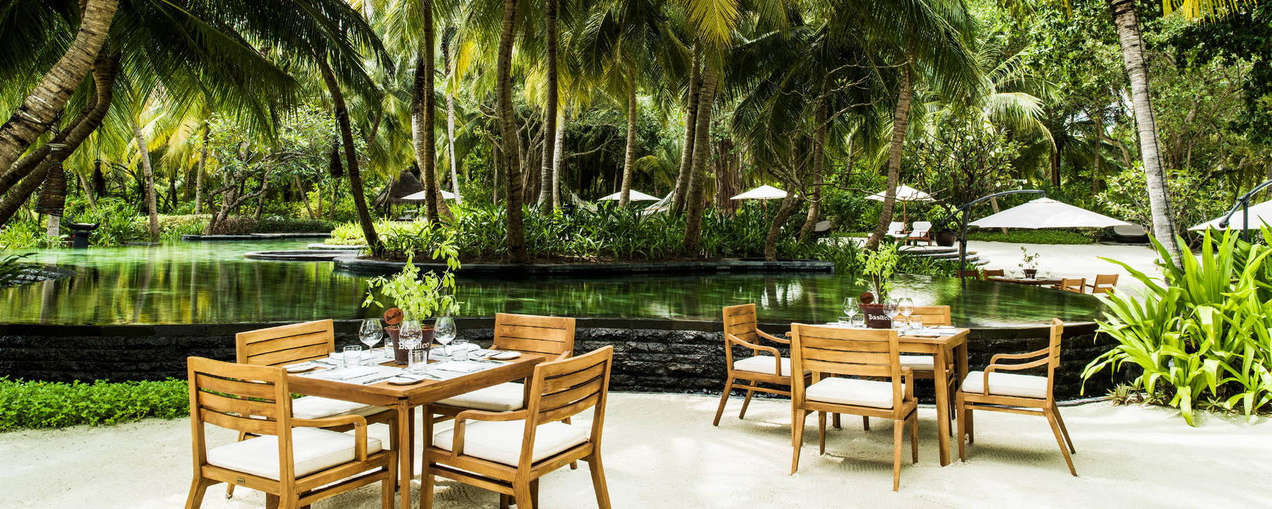 Rah Bar - One&Only Reethi Rah