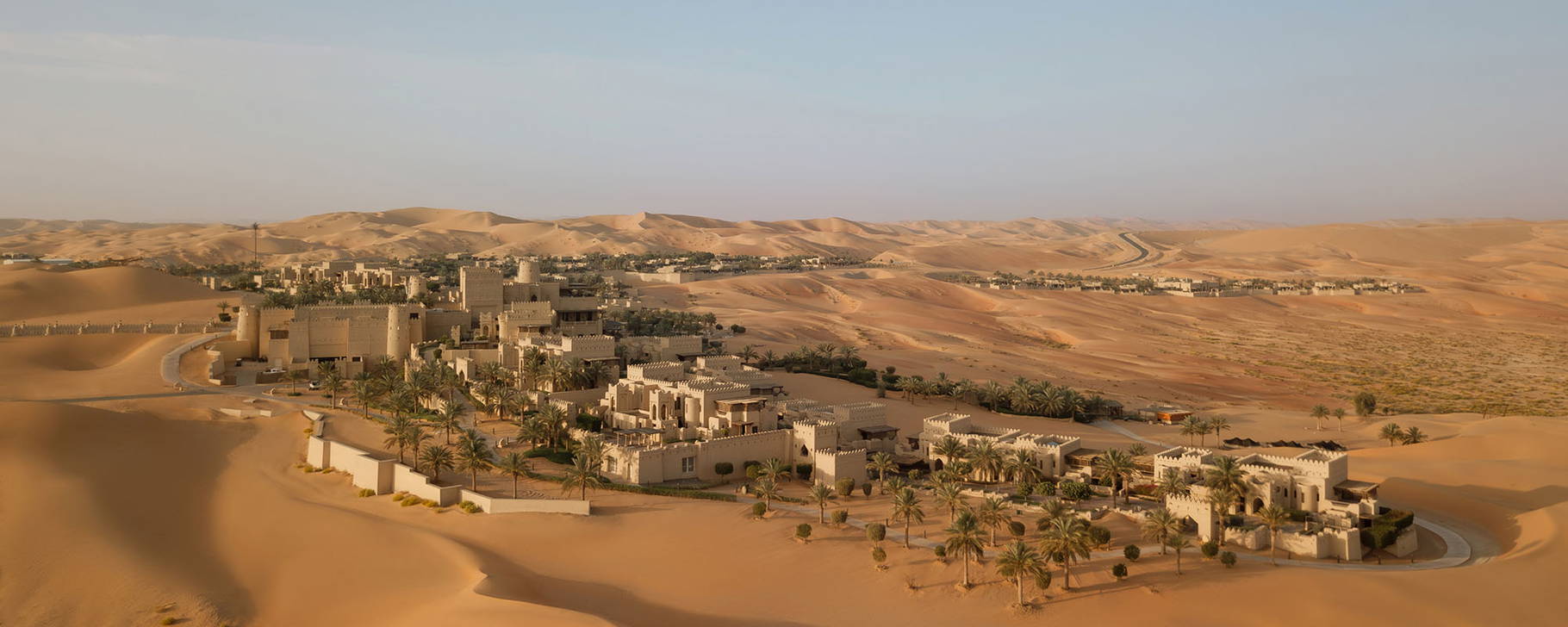 Hotelanlage - Qasr Al Sarab Desert Resort by Anantara