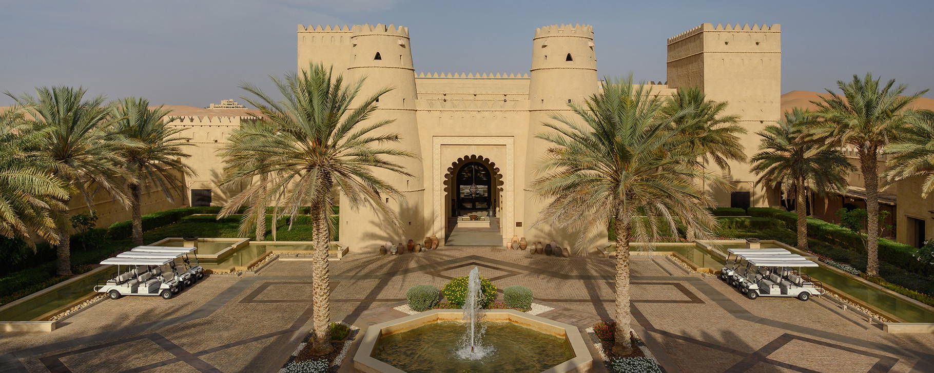 Eingang - Qasr Al Sarab Desert Resort by Anantara