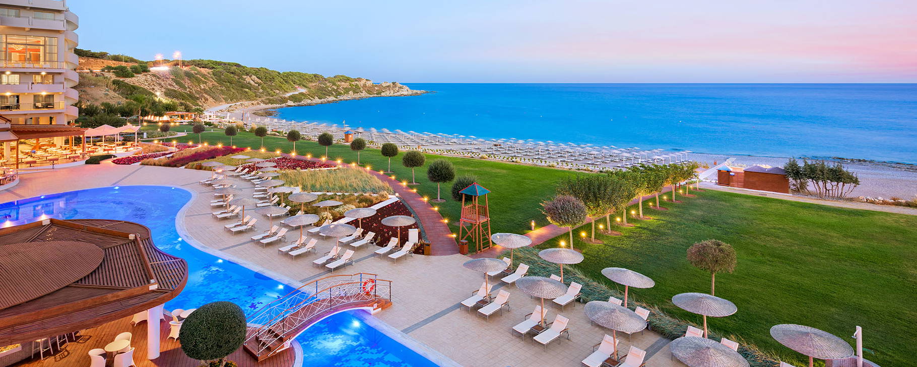 Poolanlage & Strand - Elysium Resort & Spa