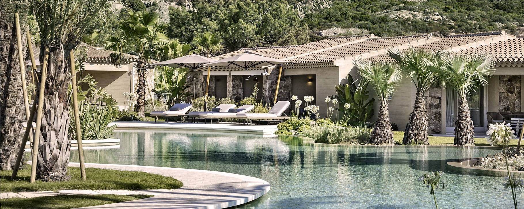 Laguna Poolanlage - 7Pines Resort Sardinia