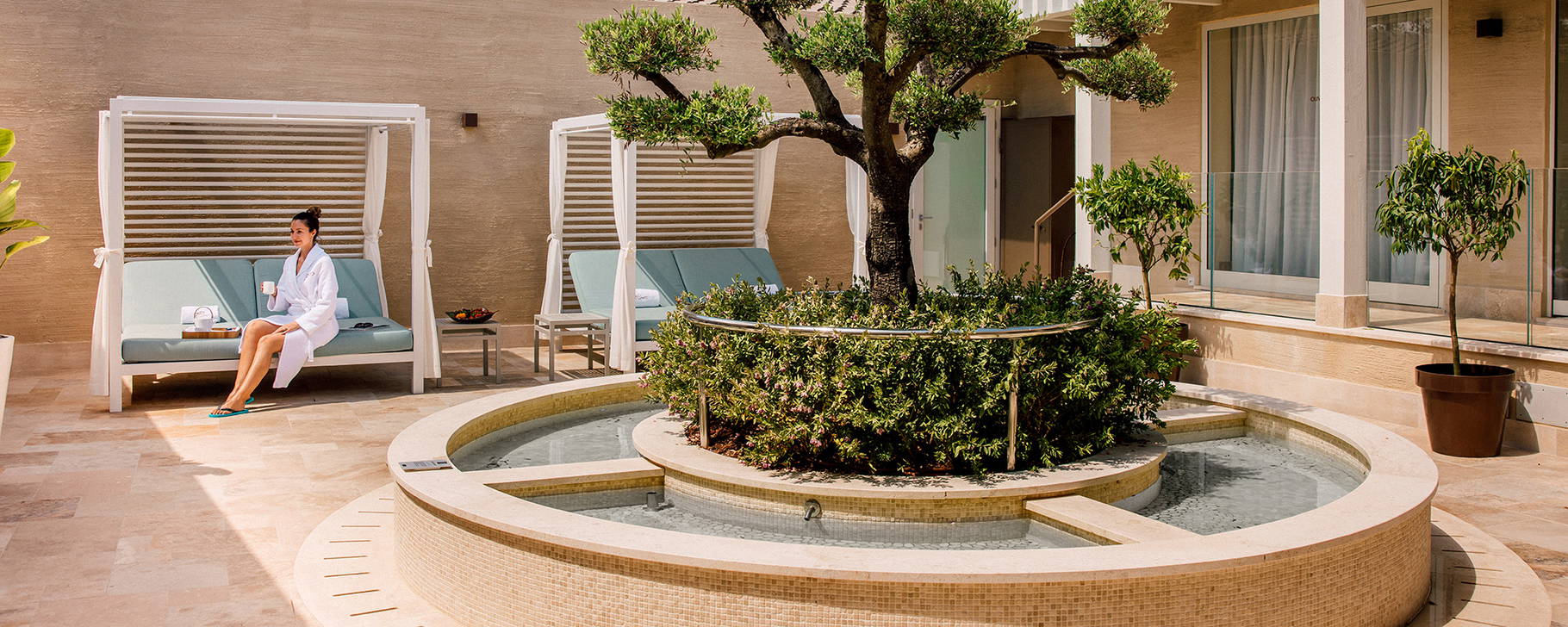 Pire Seven Spa Courtyard - 7Pines Resort Sardinia
