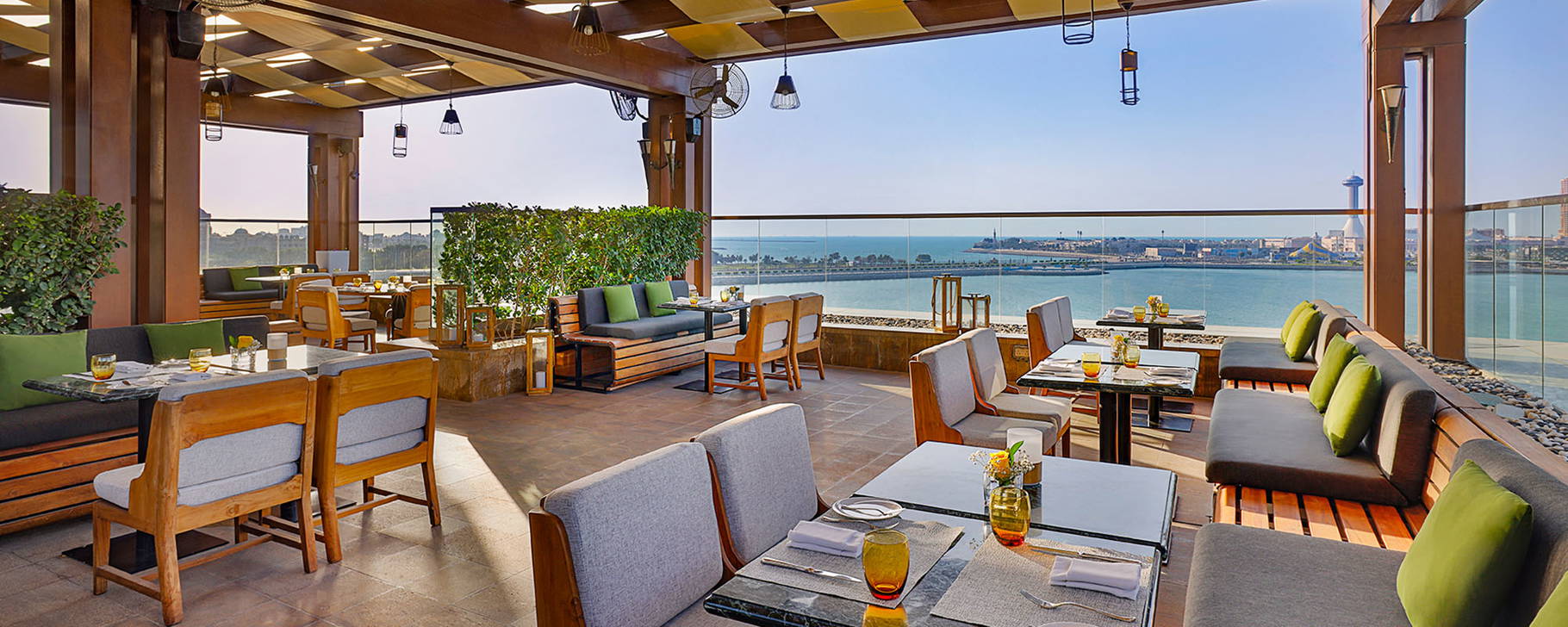 Azura Panoramic Lounge - The St. Regis Abu Dhabi