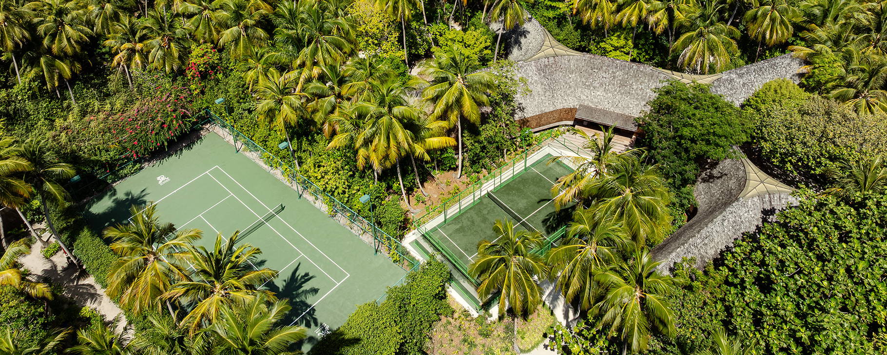 Tennis- und Paddelplatz - The St. Regis Maldives Vommuli Resort