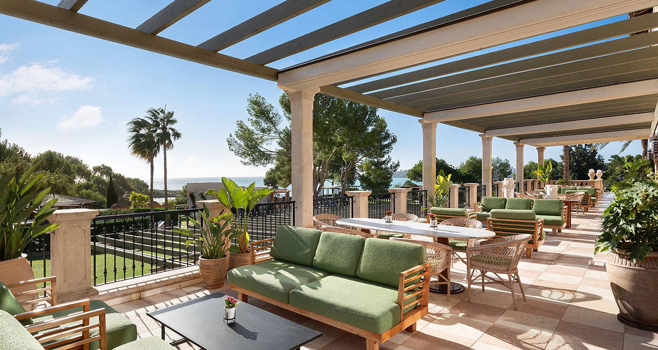 The St. Regis Mardavall Mallorca Resort - Bar Terrasse