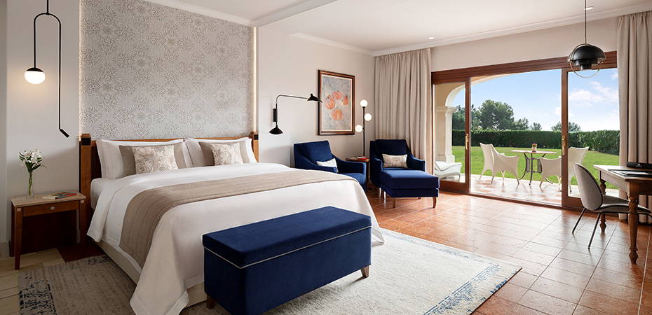 Junior Suite Garden - The St. Regis Mardavall Mallorca Resort