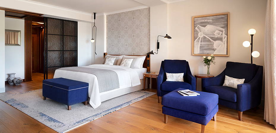 Junior Suite Corner Sea - The St. Regis Mardavall Mallorca Resort