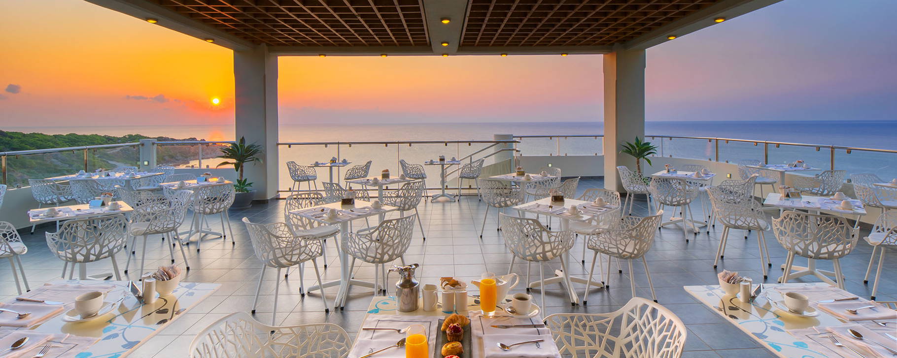 Senses Café - Elysium Resort & Spa