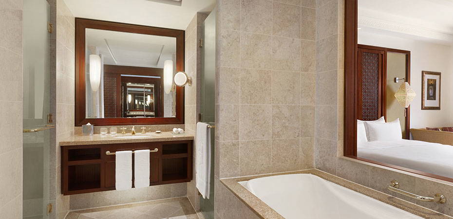 Al Husn Hotel Muscat - One Bedroom Suite Sea View - Badezimmer