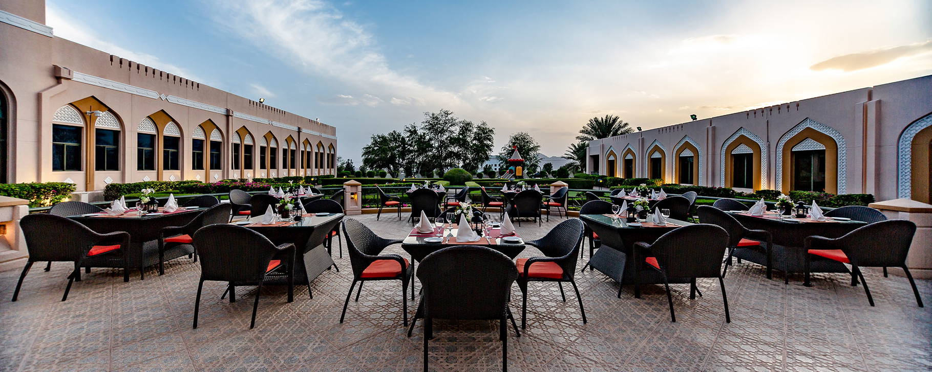 Restaurant - Golden Tulip Nizwa