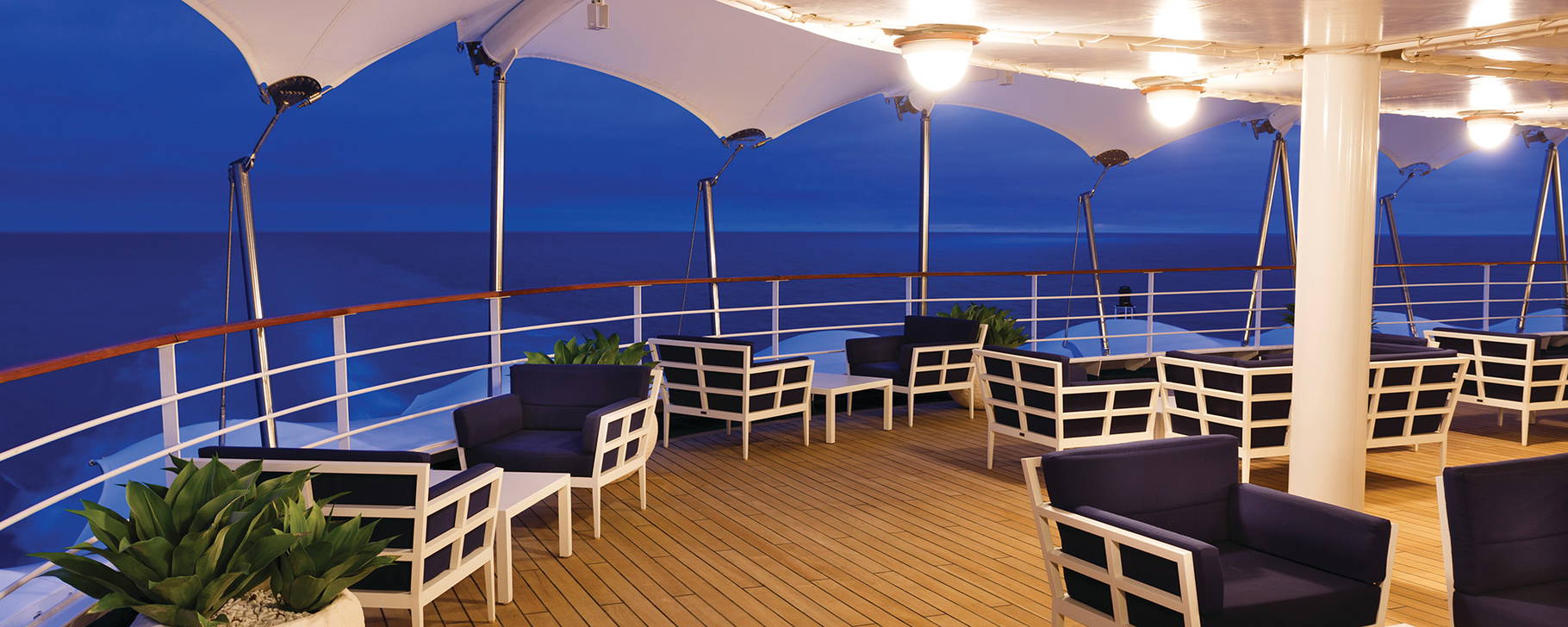Panorama Lounge - Silver Spirit