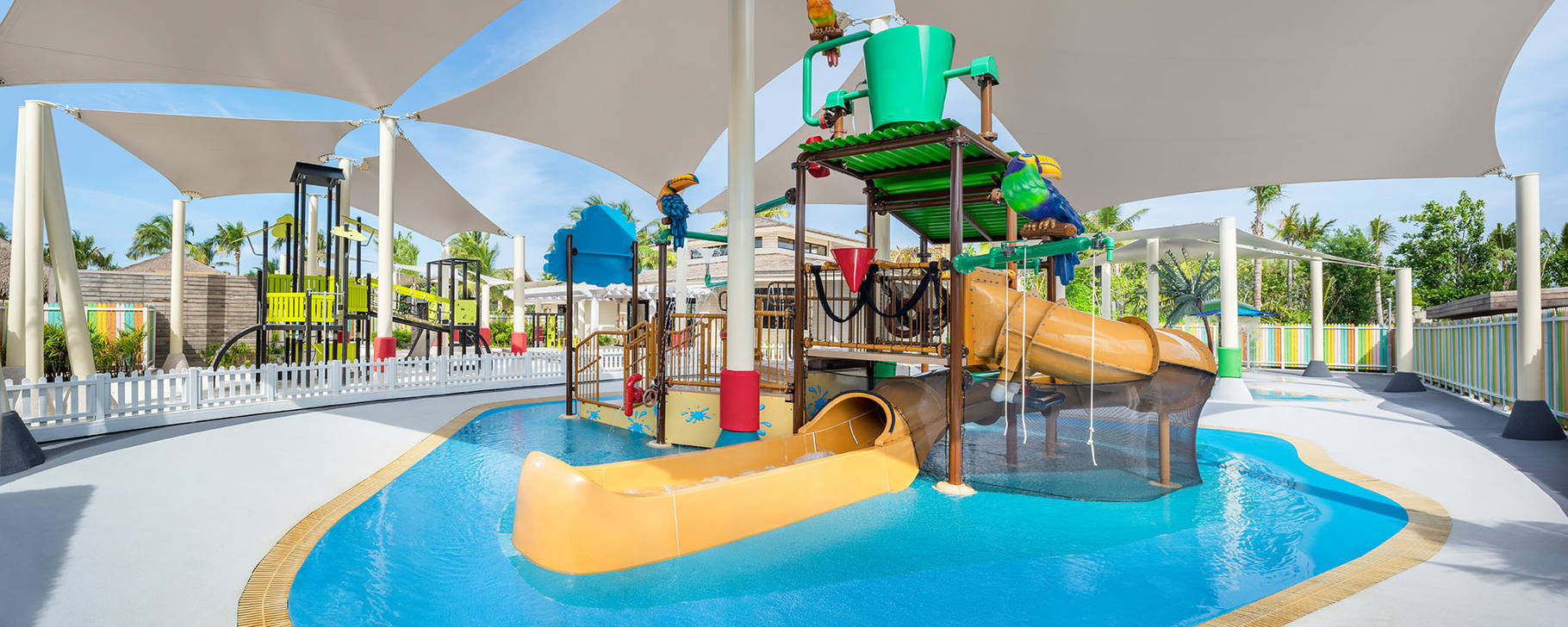 Wasserspielplatz - Waldorf Astoria Maldives Ithaafushi