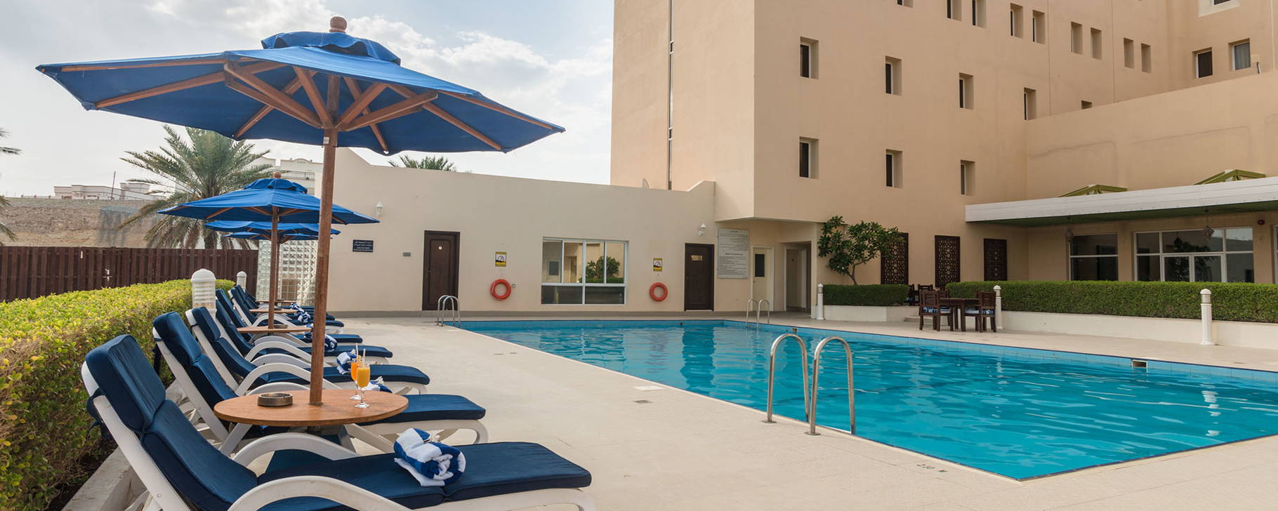 Pool - Best Western Sur