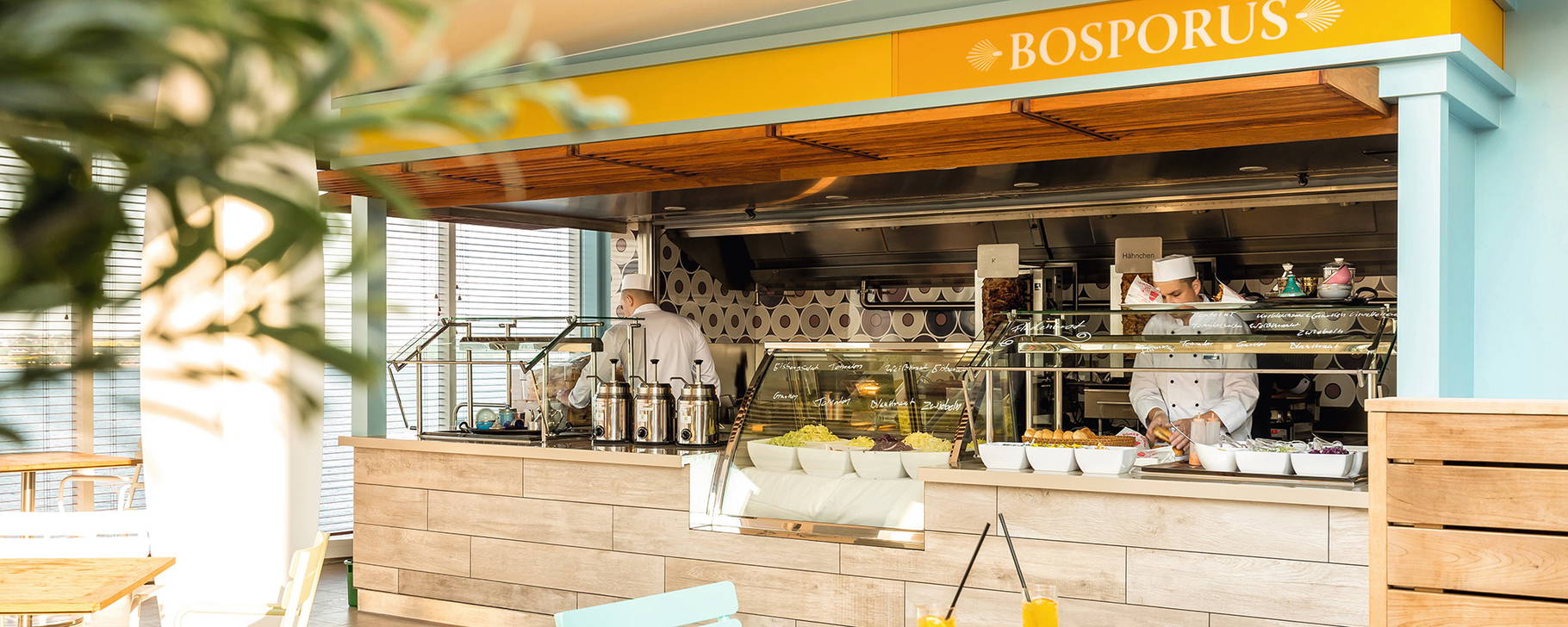 Bosporus Snackbar - Mein Schiff 6