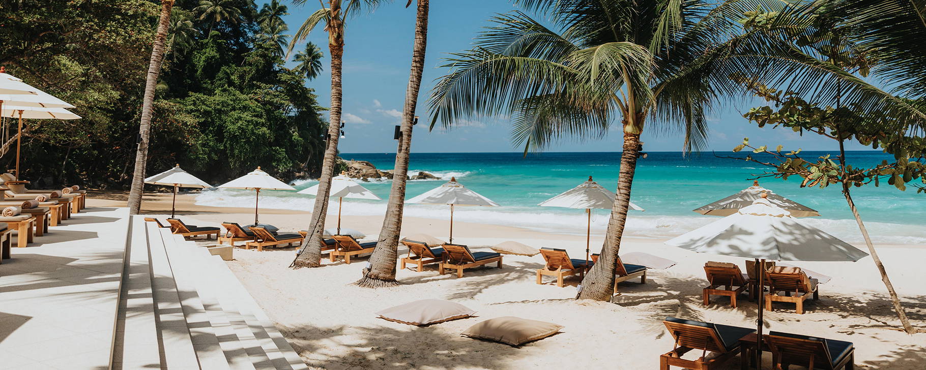 Strandanlage - The Surin Phuket