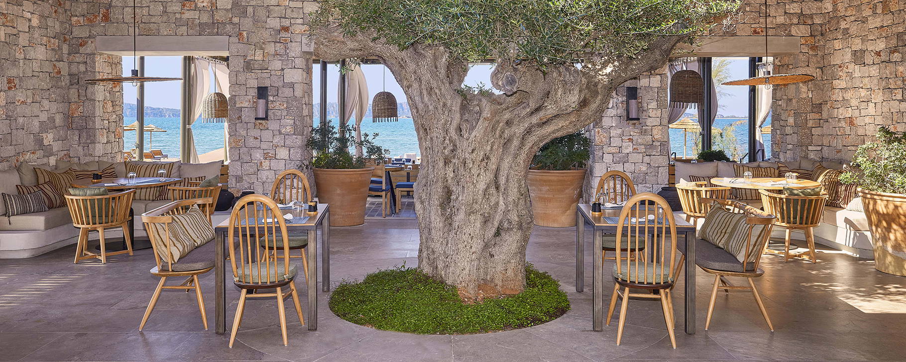 Beach Club - W Costa Navarino