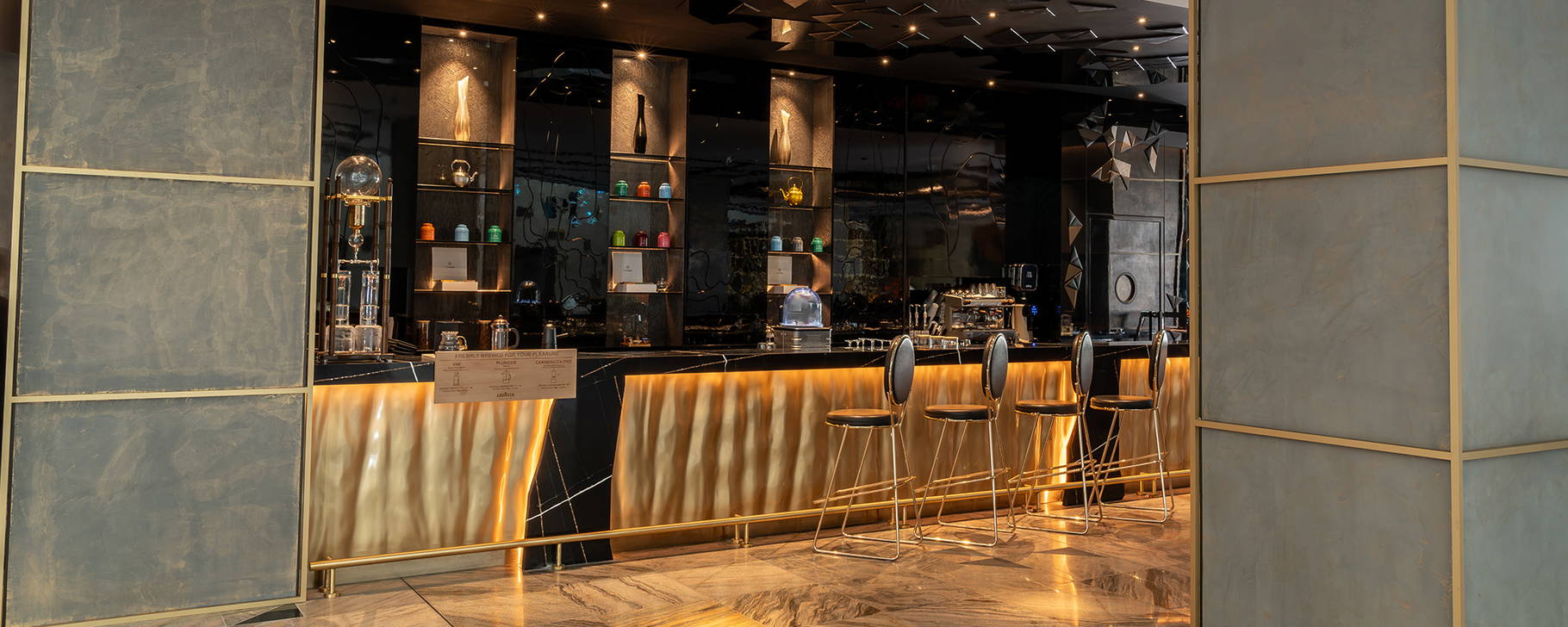 W Lounge - W Dubai The Palm