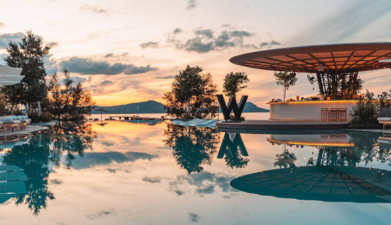 Vorschau - W Costa Navarino