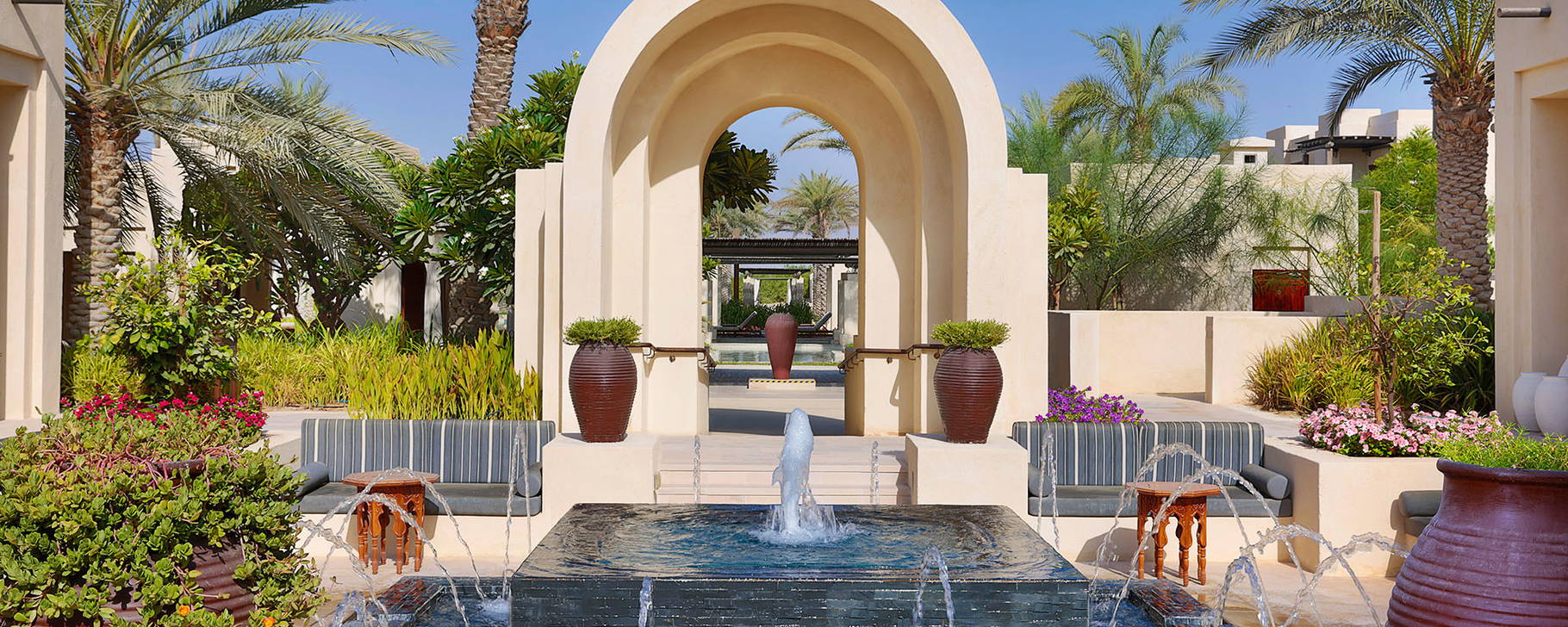 Hotelanlage - Al Wathba Desert Resort & Spa