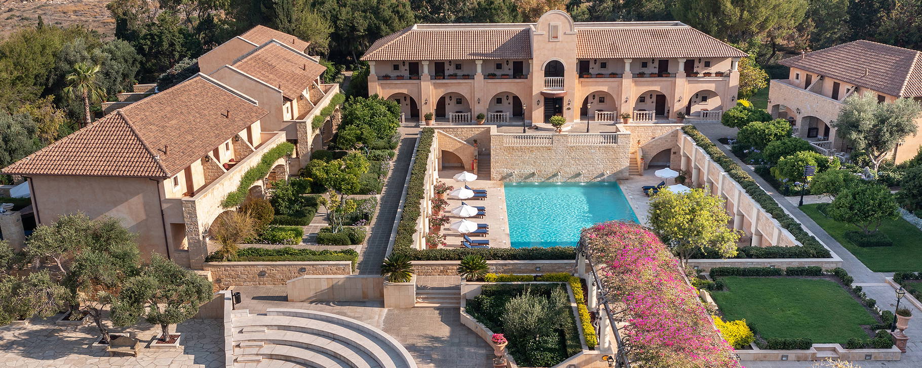 Royal Pool - Elysium