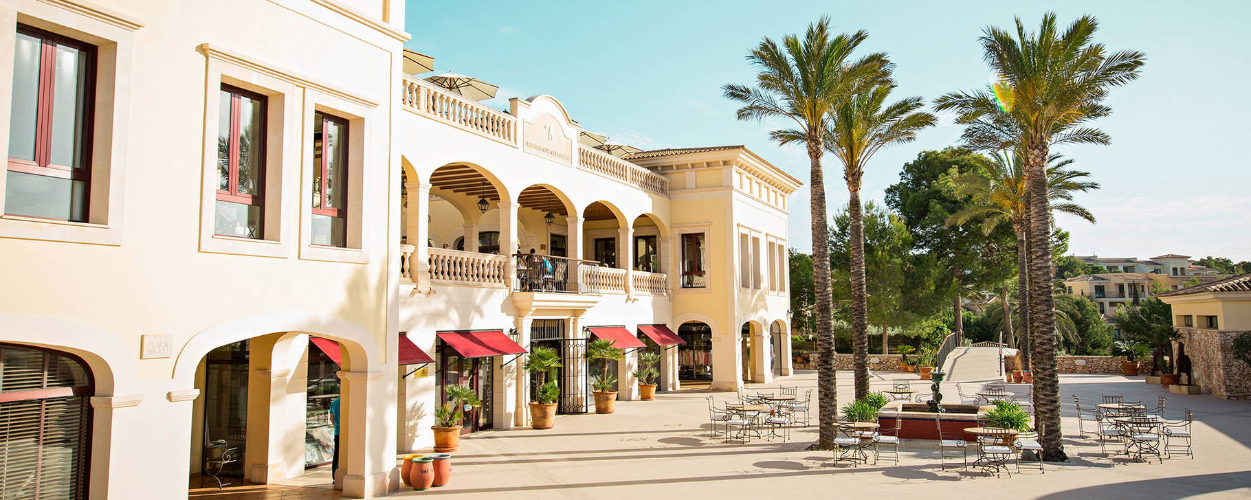 Plaza - ROBINSON Cala Serena